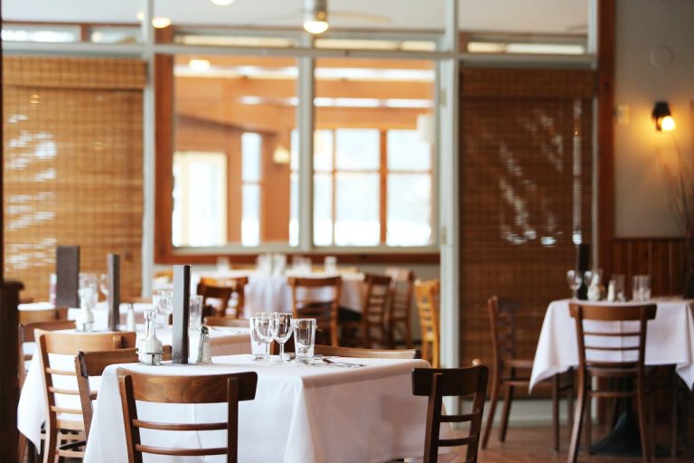 Wyjątkowe chwile w Atmosfera Resto: Twoja następna ulubiona restauracja w Białymstoku