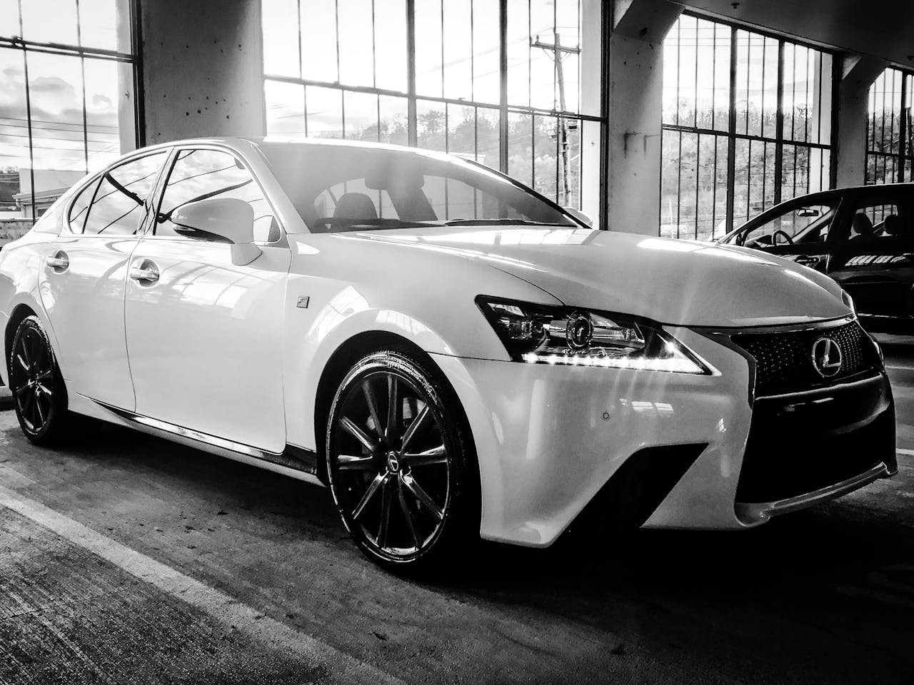 Regeneracja amortyzatorów Lexus – dlaczego to opłacalne rozwiązanie zamiast wymiany na nowe części?